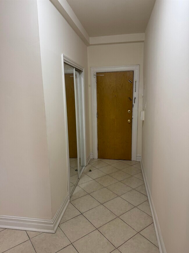 Building Photo - 873 Avenue C