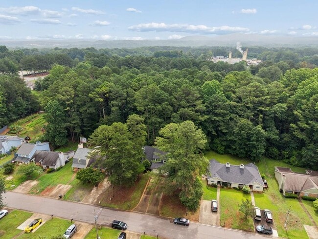 Building Photo - 4930 Farmstead Ct NE