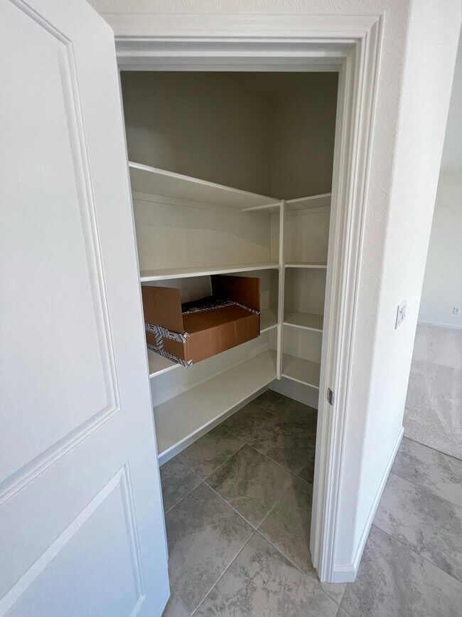 Building Photo - 8081 Bossa Nova Way