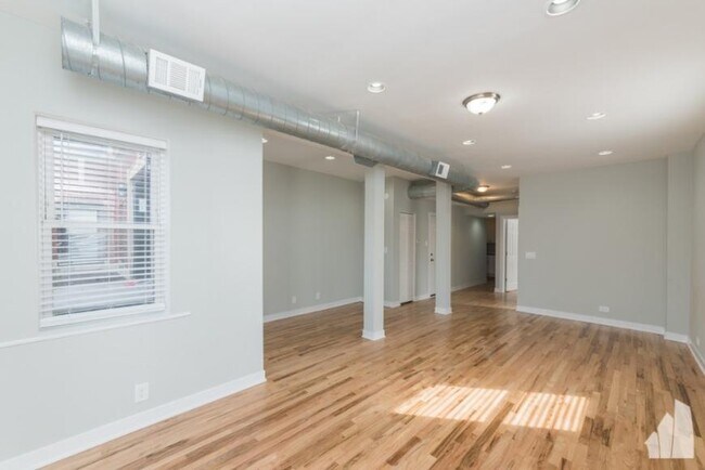 Primary Photo - 2 bedroom in Chicago IL 60647