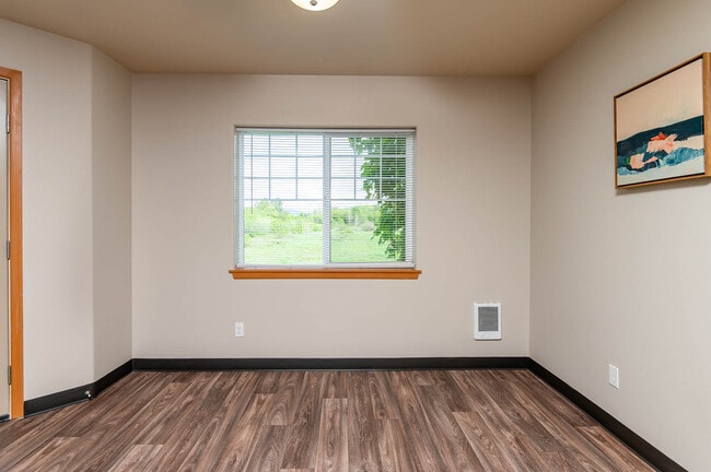 Meadow View | Dining Room - Meadow View Apartments