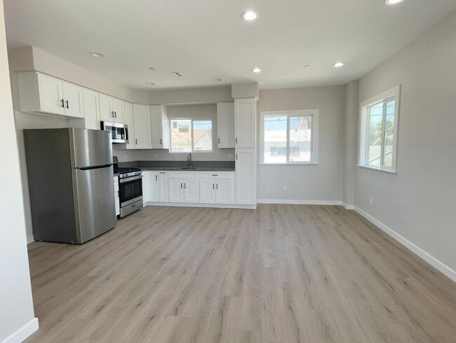 Building Photo - 3570-3574 45th St - 3574 #1