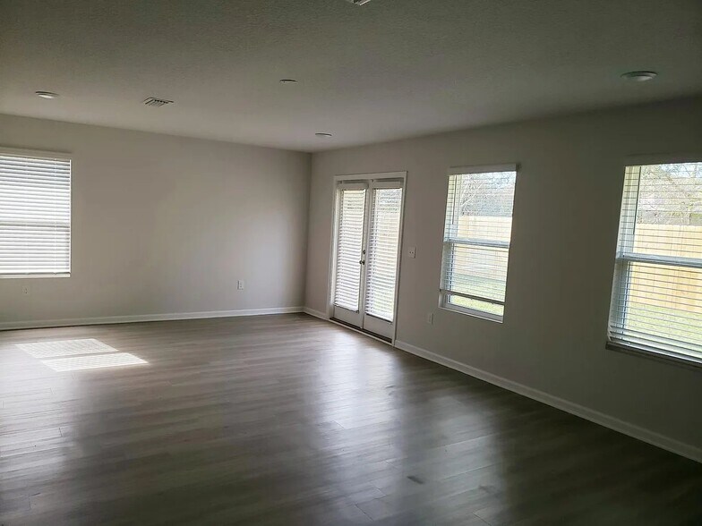 Building Photo - 2875 Patriot Ridge Dr