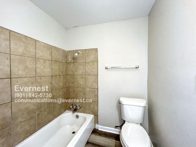 Building Photo - 1470 Ethlyn Ave