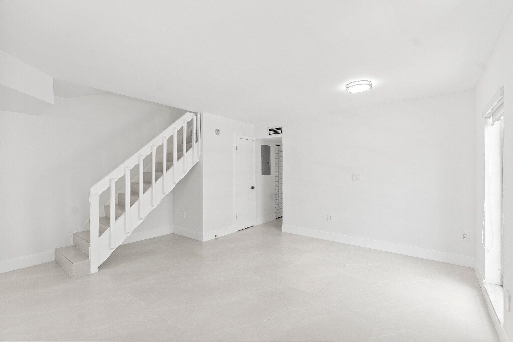 Building Photo - 3597 SW 17th St