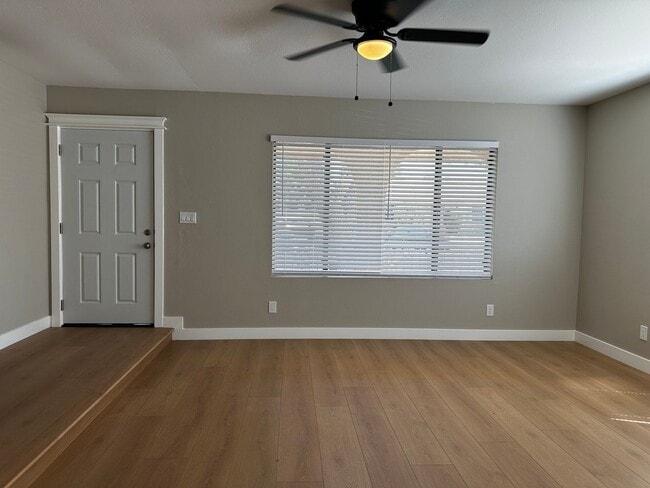 Building Photo - Freshly Updated 3bd/2ba home for rent!