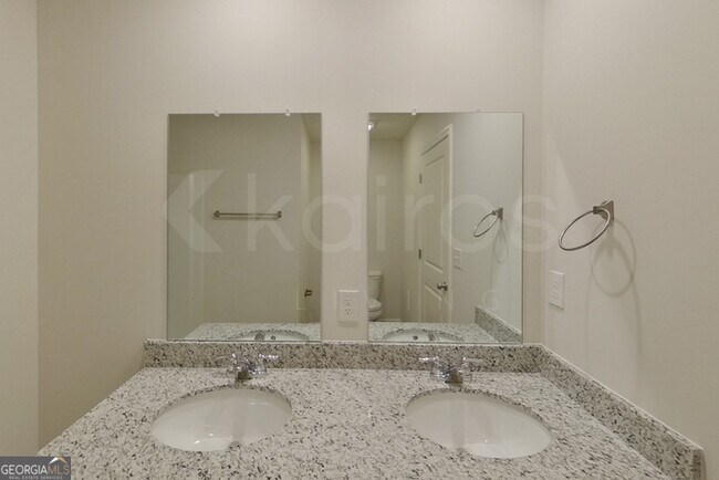 Building Photo - 307 Ironwood Ct