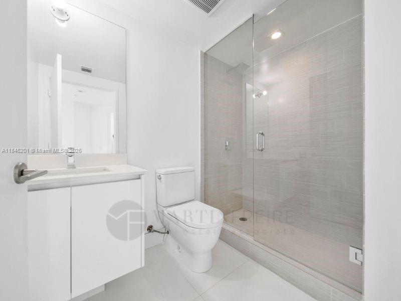 Building Photo - 300 Sunny Isles Blvd
