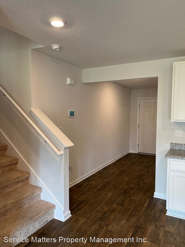 Building Photo - 5 br, 3 bath House - 7571 Oak Lake Blvd
