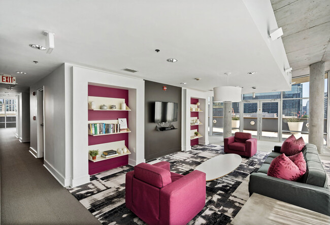 Building Photo - 845 Spring St NW