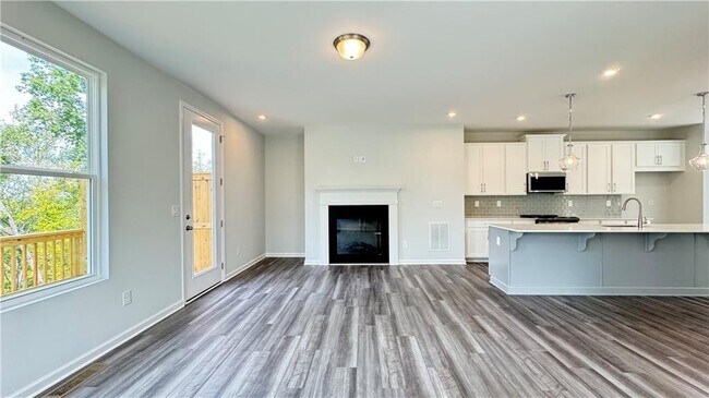 Building Photo - 1479 Creekside Cir NW