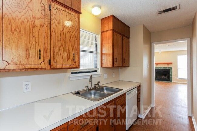 Building Photo - 4506 Lago Cir