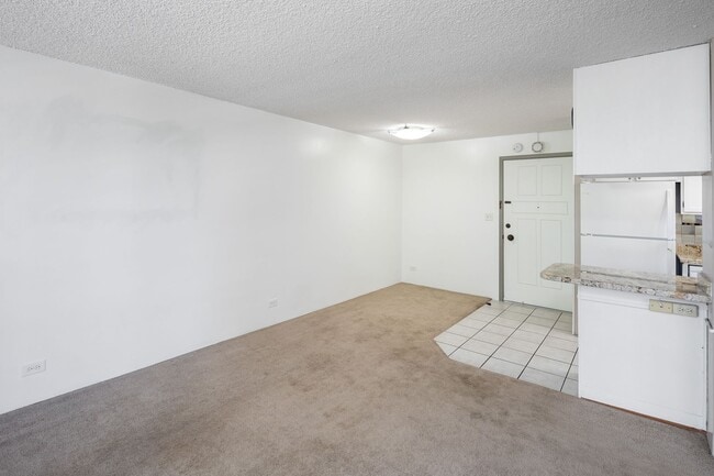 Building Photo - Kinau Lanais - One bedroom, one bath, one assigned parking