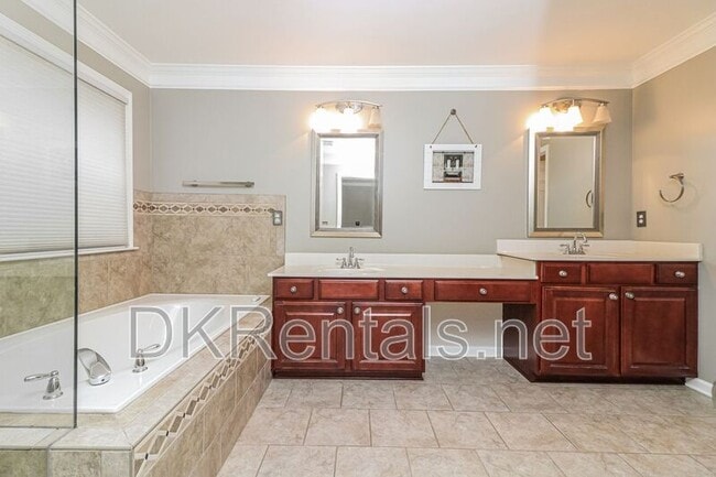 Building Photo - 1072 Blankets Creek Dr