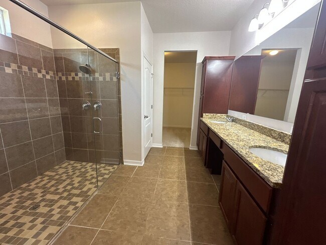 Building Photo - Room to Live, Space to Thrive