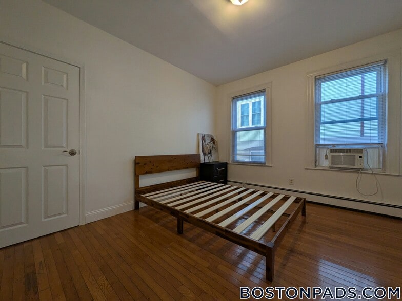 Building Photo - 184 Green St