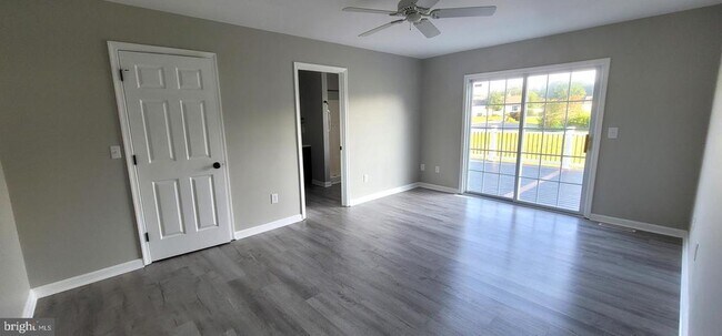 Building Photo - 23853 Neptunes Ct