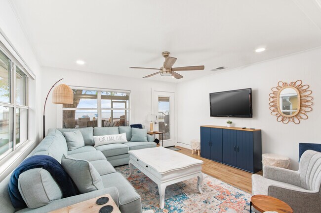 Building Photo - 13920 SE 124th St