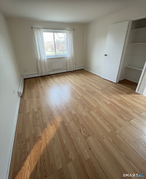 Building Photo - 129 Black Rock Ave