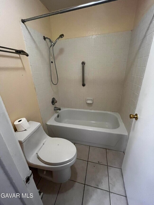 Building Photo - 43770 Santa Rosa Cir