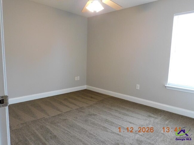 Building Photo - 408 Club Villa Court