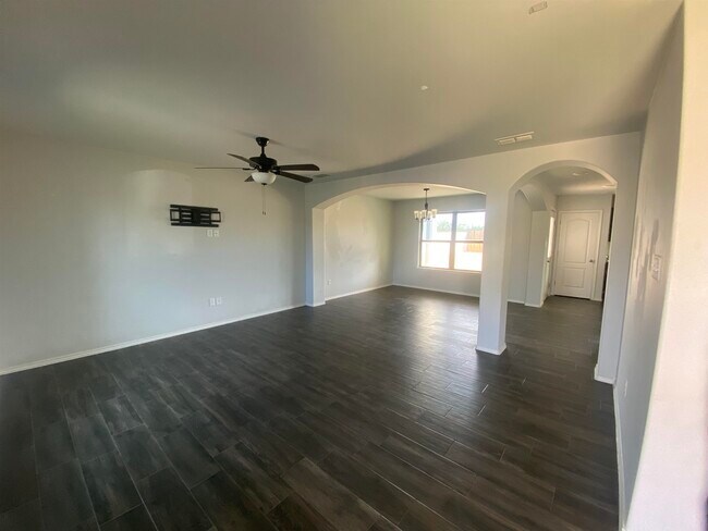 Building Photo - 1535 Port Texas Dr