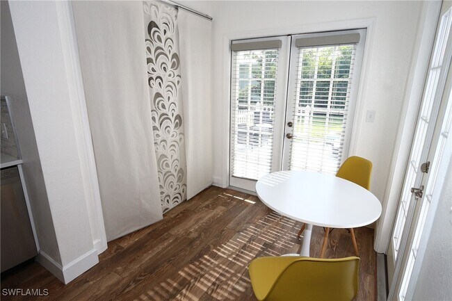 Primary Photo - 714 11th St N