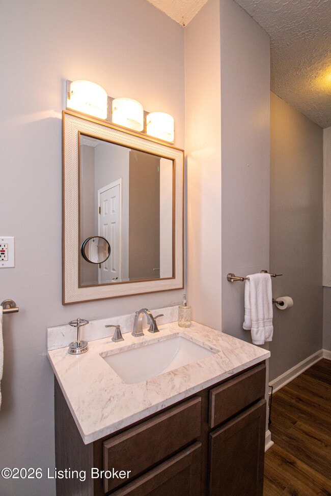 Building Photo - 1825 Frankfort Ave