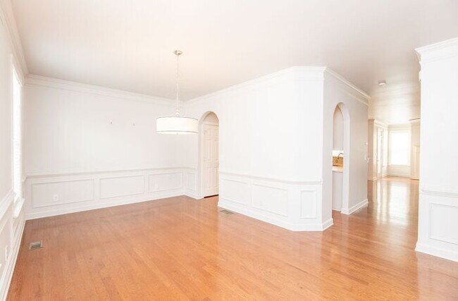 Building Photo - 2069 Cobblestone Cir NE