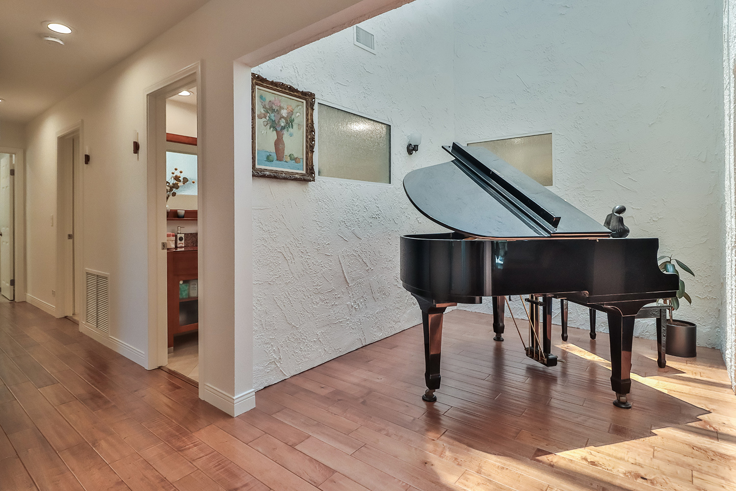Building Photo - 1243 Clippers Cir