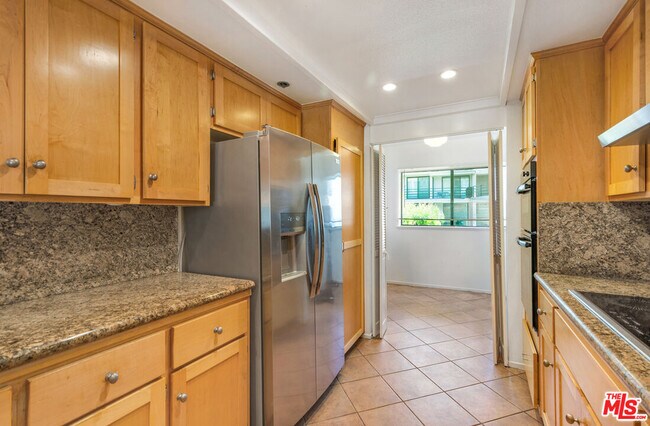 Building Photo - 2920 Neilson Wy