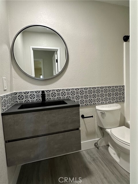 Building Photo - 2860 N Los Felices Rd