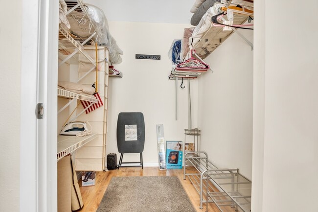 Building Photo - 5196 Mandalay Springs Dr