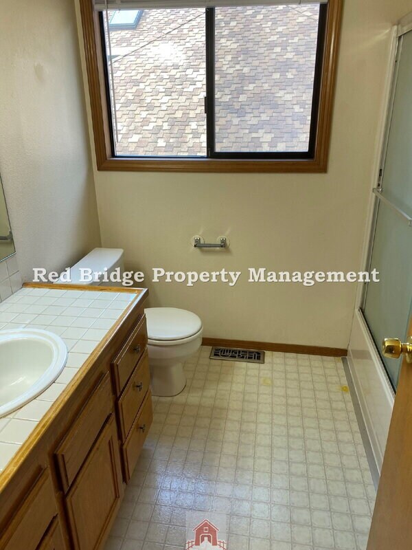 Building Photo - 19840 NW Quail Hollow Dr