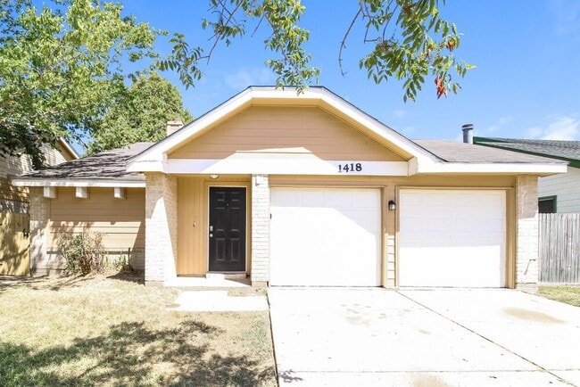 Primary Photo - 1418 Hunters Park Dr