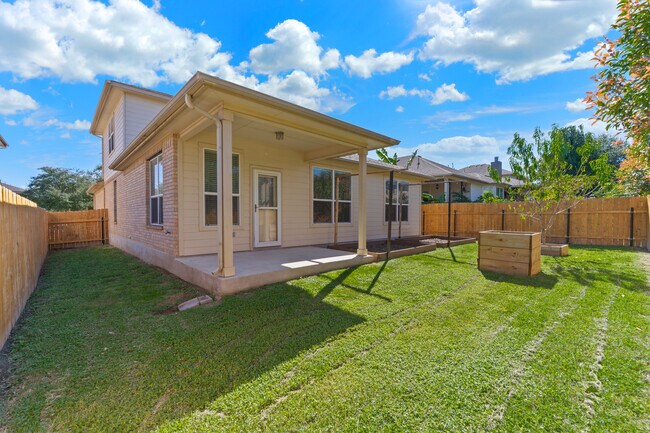 Building Photo - Spacious 4-Bed Home with Island Kitchen, Private Patio & Fenced Yard in Schertz