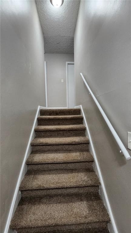 Building Photo - 4011 Pinehurst Pl