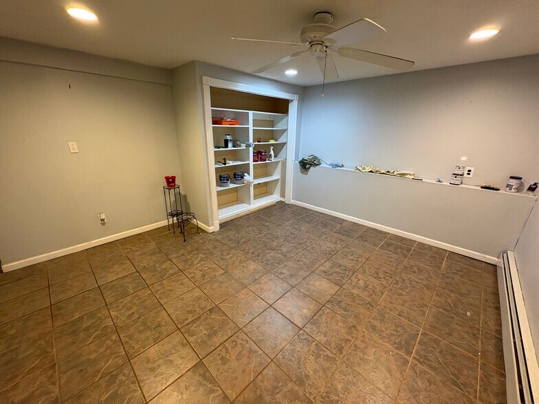 Building Photo - 28 Clearview Dr