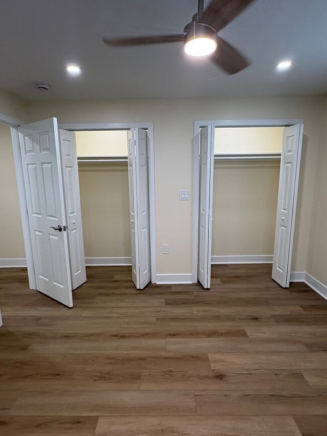 Building Photo - Beautifully Rebuilt Three Bedroom Duplex Near Four Mile Run and I-395