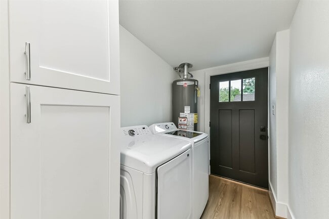 Building Photo - 1616 38th St