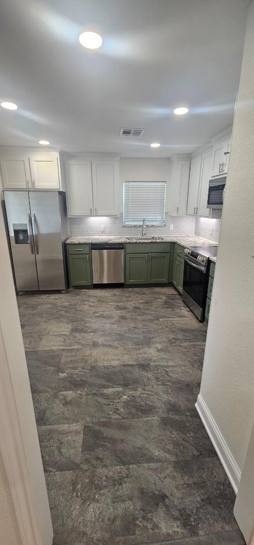 Building Photo - 408 S Andrews Dr