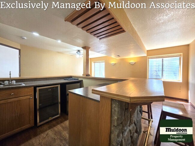 Building Photo - 5920 Kittery Dr