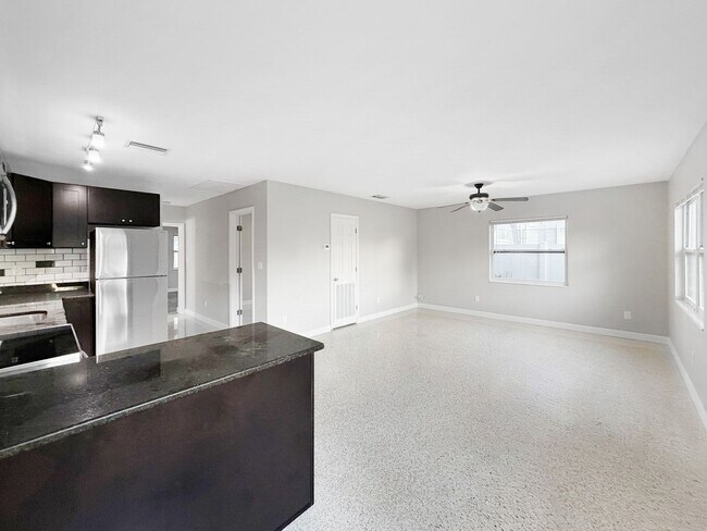 Building Photo - 2724 57th St S