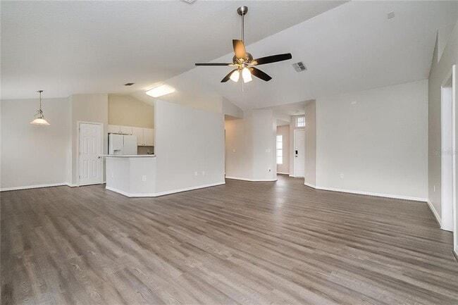 Building Photo - 1067 Aladdin Rd