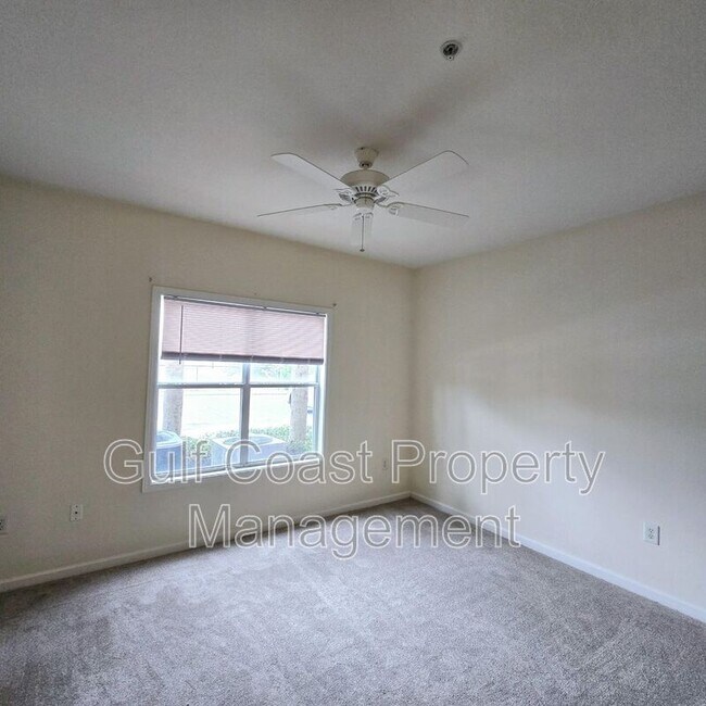 Building Photo - 4802 51st St W