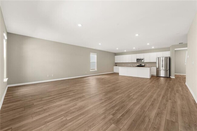 Building Photo - 4335 Magpie Dr