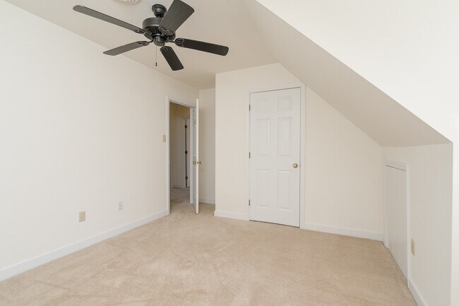 Building Photo - Bon Air Home For Rent