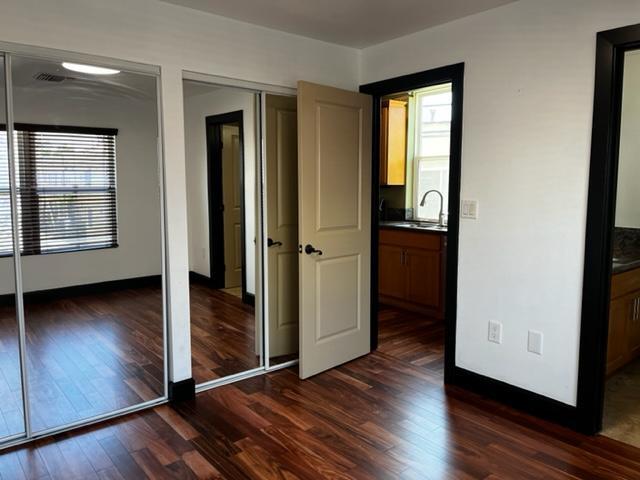 Building Photo - 730 E 3rd St