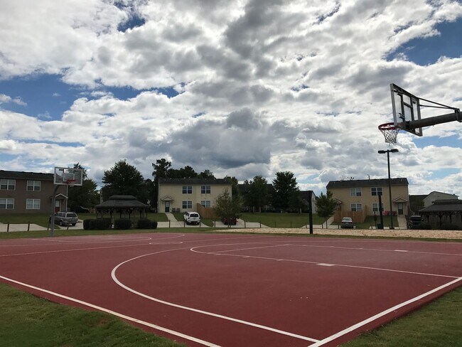 Building Photo - PRE-LEASING FOR AUGUST 2026! LIMITED TIME SPECIAL - 1/2 OFF DEPOSIT!