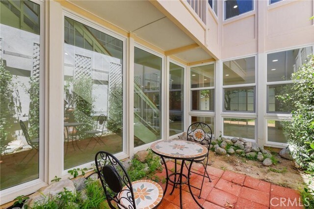 Building Photo - 4551 Sandburg Way